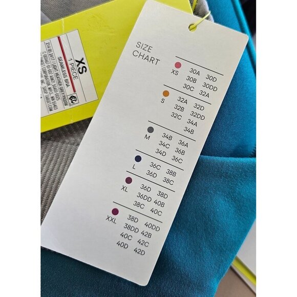 All In Motion Seamless Racer Sports Bra Bundle Size XS - Picture 8 of 9